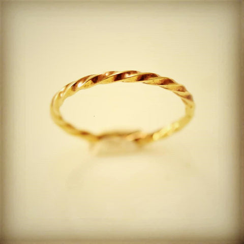 Rectangle Coiled Brass Ring